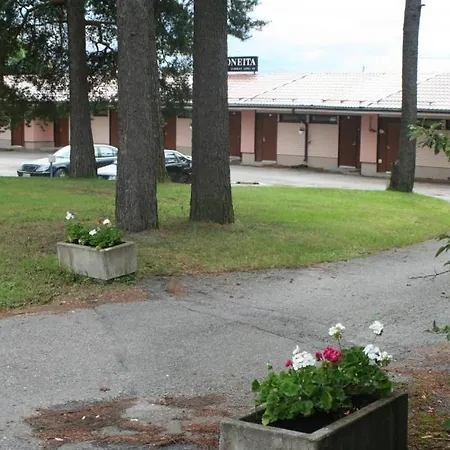 Jaeaeskaen Loma Haermae Aparthotel 3*