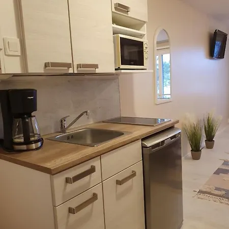 Hotel apartamentowy Jaeaeskaen Loma Haermae 3*